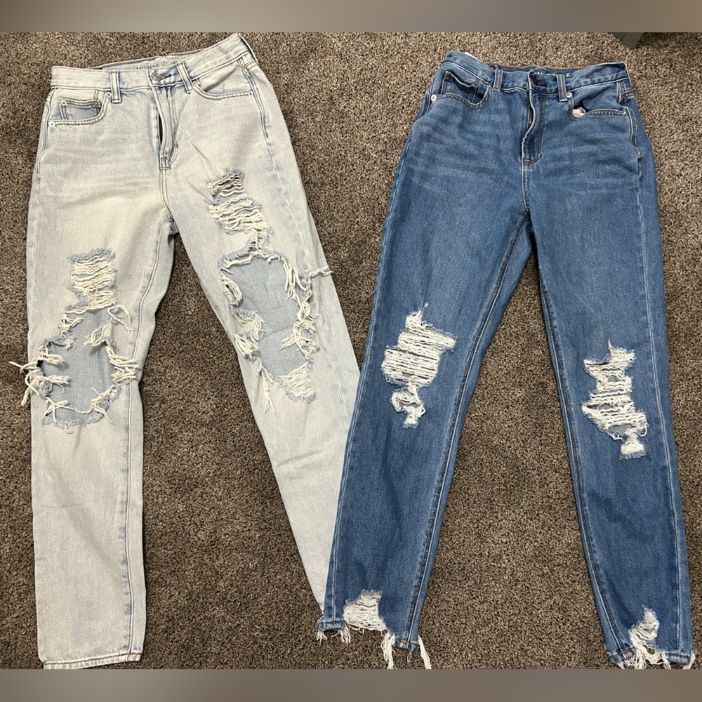 American Eagle Mom Jeans